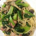 aotkc's cooksnap of when they made ベーコンと小松菜の和風パスタ.