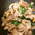 8jasmint8's cooksnap of when they made くるみと豚の味噌炒めバジル添え.