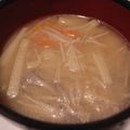 tomokoshiawase's cooksnap of when they made きのこ、たけのこの具沢山味噌汁.