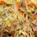 みにゃにゃんにゃん's cooksnap of when they made シンプルな旨さ♪簡単シャキシャキ野菜炒め.