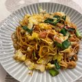 Faiza's cooksnap of when they made 子供が作るかにかま焼きそば.