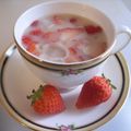 tomokoshiawase's cooksnap of when they made いちご✿アイスみるくティー.
