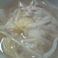 twokasa's cooksnap of when they made 超シンプル☆白菜とはるさめのスープ.
