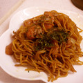 あやちん０８１６'s cooksnap of when they made 絶対はまる。カレー焼きそば.
