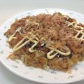 reiyan1956's cooksnap of when they made 発売前簡単チキンラーメンお好み焼き.