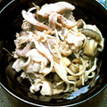 香佑純助's cooksnap of when they made きのこと豚肉のクセになる炒め物.