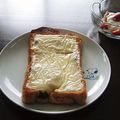 Ｐ子ママ's cooksnap of when they made 【朝ごはん】レーズンチーズトースト.