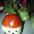 ☆おんすけ☆'s cooksnap of when they made クリスマス♪可愛いミニトマトのサンタ風♪.