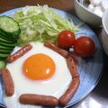 mokun's cooksnap of when they made 簡単美味しい☆ポークビッ月見バーガー.
