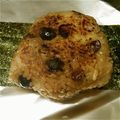 めそ君's cooksnap of when they made 茹で黒豆の焼きおにぎり.