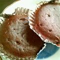 ひろぼんちゃん's cooksnap of when they made 卵白にホットケーキミックスでココアケーキ.