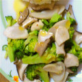 ミッキーメープル's cooksnap of when they made ﾌﾞﾛｯｺﾘｰとエリンギ*炒めただけ*.