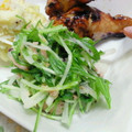 howaiku's cooksnap of when they made 水菜と新玉ねぎとツナのゆかり和え.