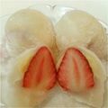 パリアイランド's cooksnap of when they made レンジで簡単★カスタード苺大福♪.