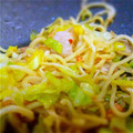 3人のお母さん's cooksnap of when they made かにかまとレタスのあっさり塩焼きそば.