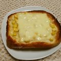 みのりっくす's cooksnap of when they made とろけるチーズでマヨコーントースト.