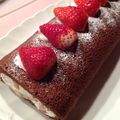yokkoPINK's cooksnap of when they made 簡単美味◆魅惑のチョコバナナロールケーキ.