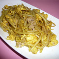 bergamoto's cooksnap of when they made お財布にうれしい★卵ともやしのカレー炒め.