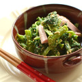 jelwee's cooksnap of when they made からし菜と魚肉ソーセージの味噌マヨ和え.