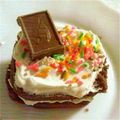 himeღ's cooksnap of when they made 市販のロールケーキにちょっとだけデコ.