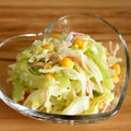 Oishiキッチン♡'s cooksnap of when they made レタスとハムのマヨサラダ.