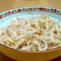 yucochi's cooksnap of when they made もやしの辛いの♪.