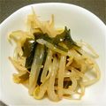 kyoka2007's cooksnap of when they made お弁当に♪モヤシとワカメのラー油和え.