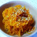 kurukurumin's cooksnap of when they made 人参きんぴら♪にんにく風味.
