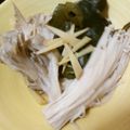 sakkie4649's cooksnap of when they made 【農家のレシピ】わかめとエノキのさっと煮.