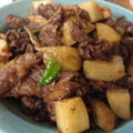 うーかーぶーか's cooksnap of when they made 牛肉舞茸じゃがいものバターしょうゆ炒め.
