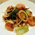 ウタジロー's cooksnap of when they made エビとイカとチンゲン菜の炒めもの.