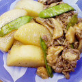 おかちゃんキッチン's cooksnap of when they made ご飯が進む～♪牛肉ときのこ、大根の煮物.