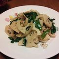 ４６ｍａ's cooksnap of when they made 豚バラとレンコンのにんにく塩こしょう炒め.