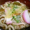 ユーロン's cooksnap of when they made 簡単でおいしいきつねうどん♡.