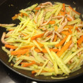 BellmanM's cooksnap of when they made ☆じゃがいもとハムの炒め物☆.