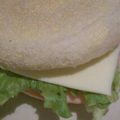 tomsoya's cooksnap of when they made チーズ大好き人のハムチーズマフィン♪.