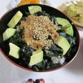 miyuki12's cooksnap of when they made 鮭味噌ダレdeアボカド丼.