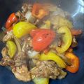 momotaroxx's cooksnap of when they made 柔らか豚肉とパプリカの黒酢炒め.