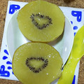 mamaRD's cooksnap of when they made 食べる部分が多いキウイの芯の取り方.