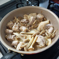とまと星人's cooksnap of when they made 鶏としめじの酒蒸し.