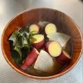 azbjbn's cooksnap of when they made ほっこり温まる♡さつま芋とわかめの味噌汁.