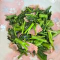 へい♡ゆー♡'s cooksnap of when they made 空心菜とベーコンのゴールド炒め.