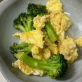 しましま☆☆☆☆☆'s cooksnap of when they made ブロッコリーのふんわりマヨたま炒め.