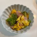 acquastone's cooksnap of when they made ギョニソと卵とブロッコリーの3色チリ炒め.