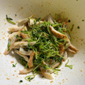クック5XXY0O☆'s cooksnap of when they made レンジで1分♪豆苗とちくわのマヨポンあえ.