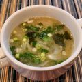 あーこ姐's cooksnap of when they made 簡単♪玉ねぎとわかめのお味噌汁.