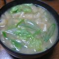ゆみにゃむ's cooksnap of when they made レタスと油揚げのお味噌汁.