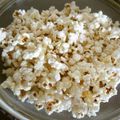 ＊サラーム＊'s cooksnap of when they made 映画のお供に！うす塩味のポップコーン.
