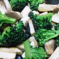 ♪ひと♪'s cooksnap of when they made ブロッコリーとエリンギのオイスター炒め♪.