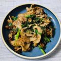 まーちゃろう's cooksnap of when they made カリカリ豚と春菊のおかか炒め.